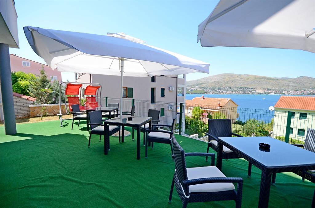 Apartment Maja *