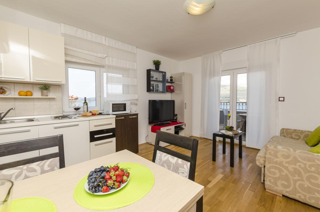 Maja Apartment *
