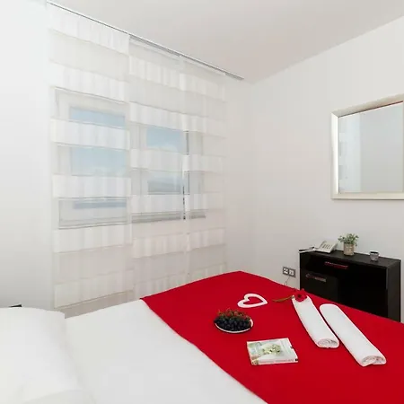 Apartments Maja Donji Okrug  Kamer foto